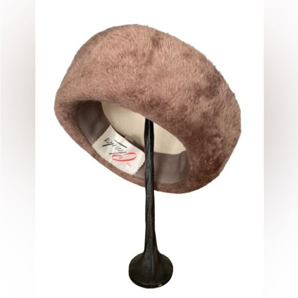 Vintage‎ Mr Charles La Vienne Beige & Cream Faux Fur Hat - Picture 3 of 6